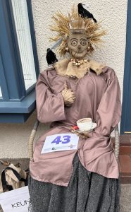 Here for my Hay Lights